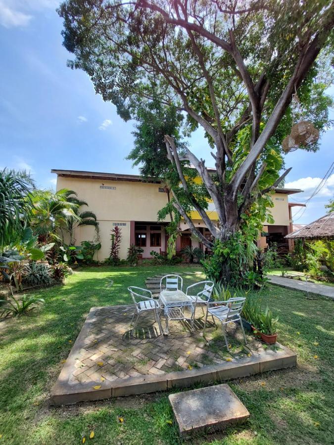 Oasis Hotel Ampana المظهر الخارجي الصورة